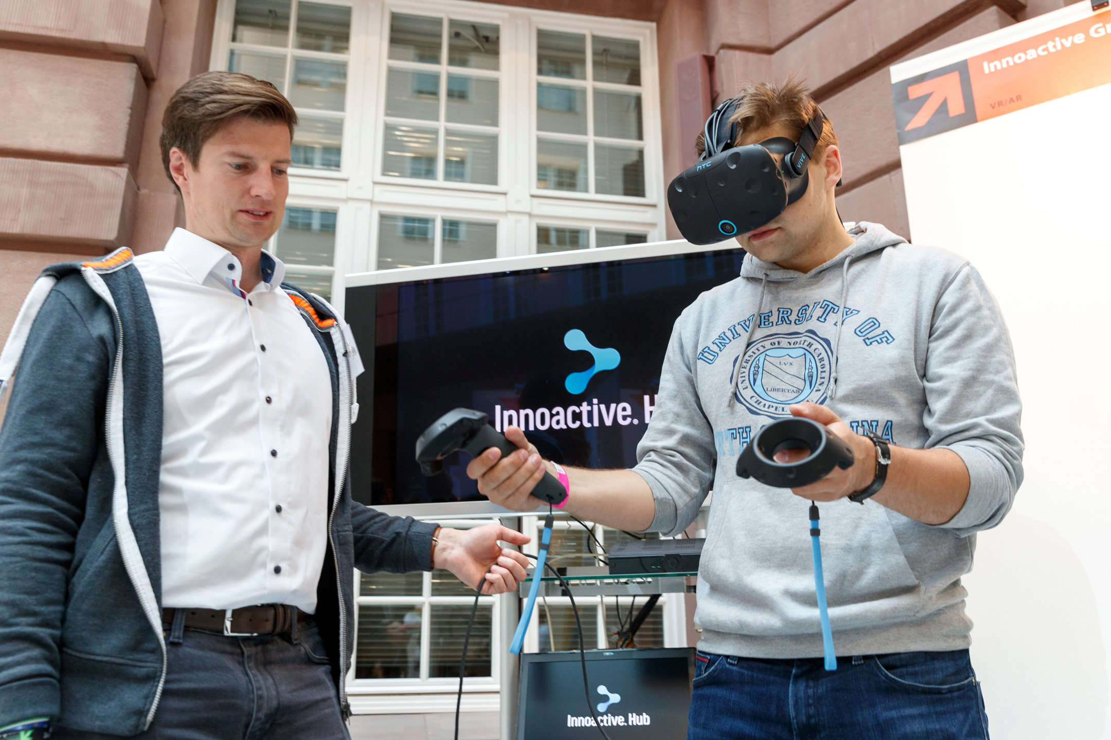 Startupnight 2017 Deutsche Bank's Atrium